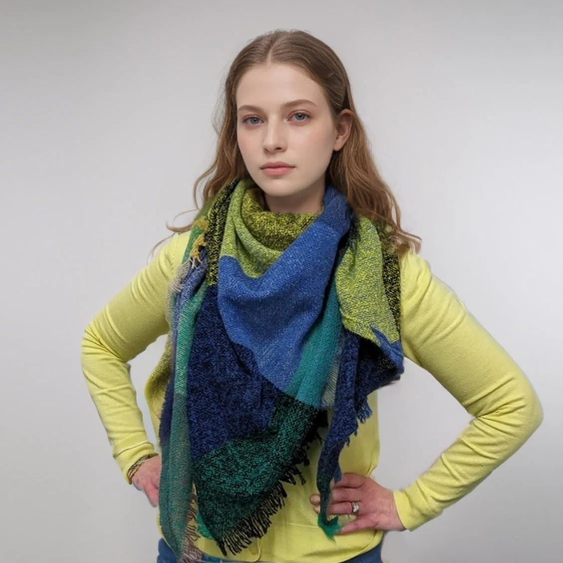 Iskra - Triangle Squares Scarf (130x65x65cm) - Green/Blue