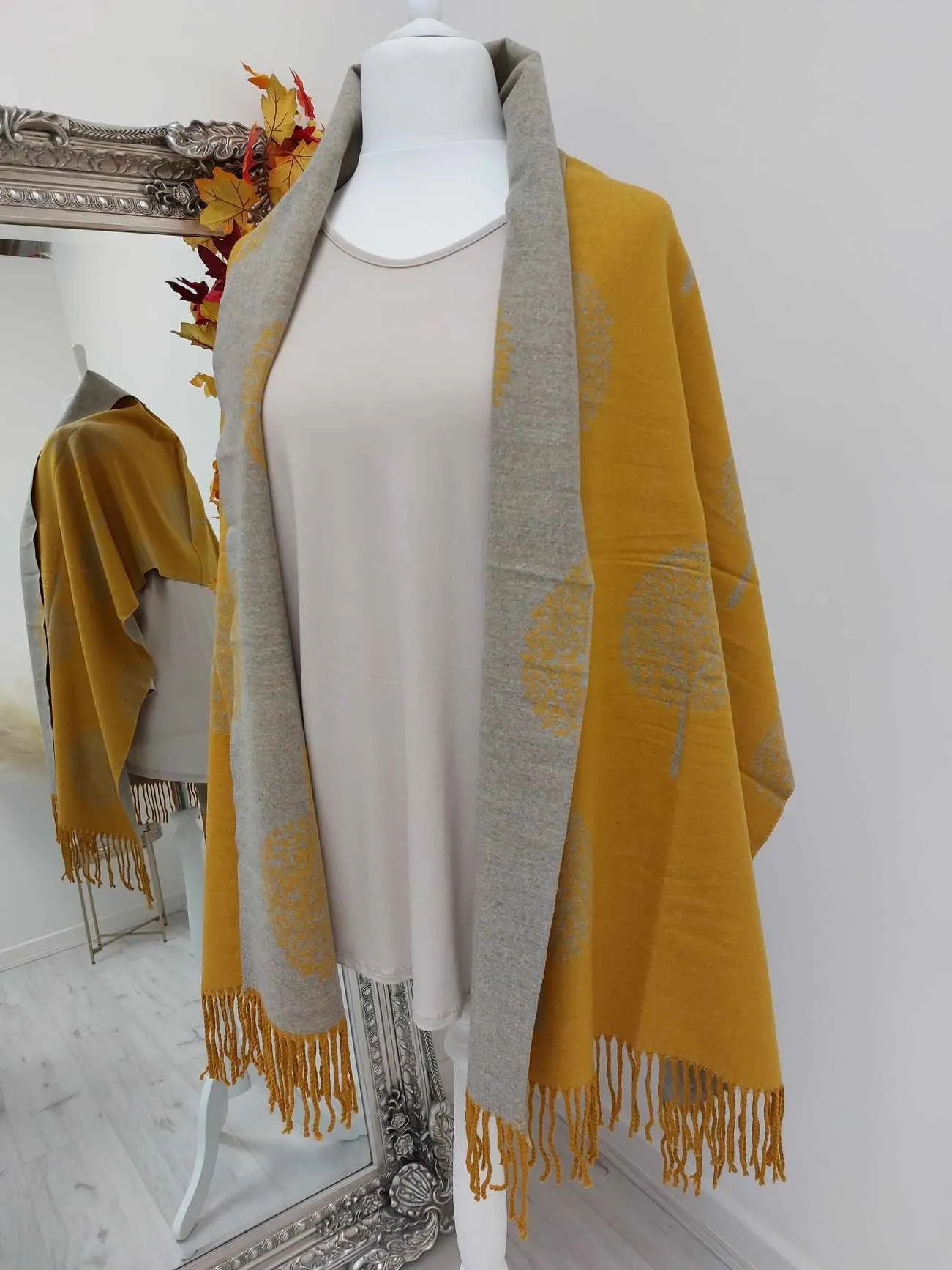 Kensington Cashmere Tree of Life Tassel Scarf - Choose your colour