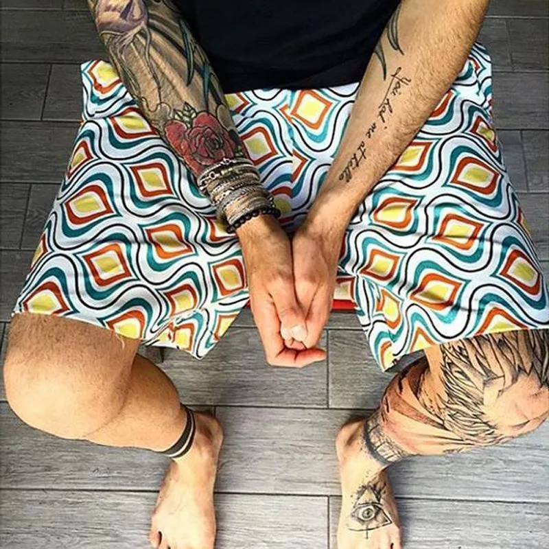 Men Elastic Waist Printed Shorts