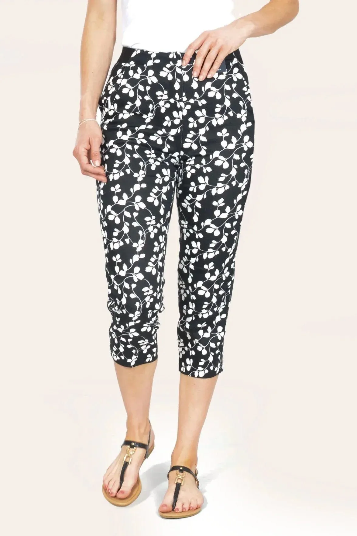 Mia Slim Floral Crop Trousers