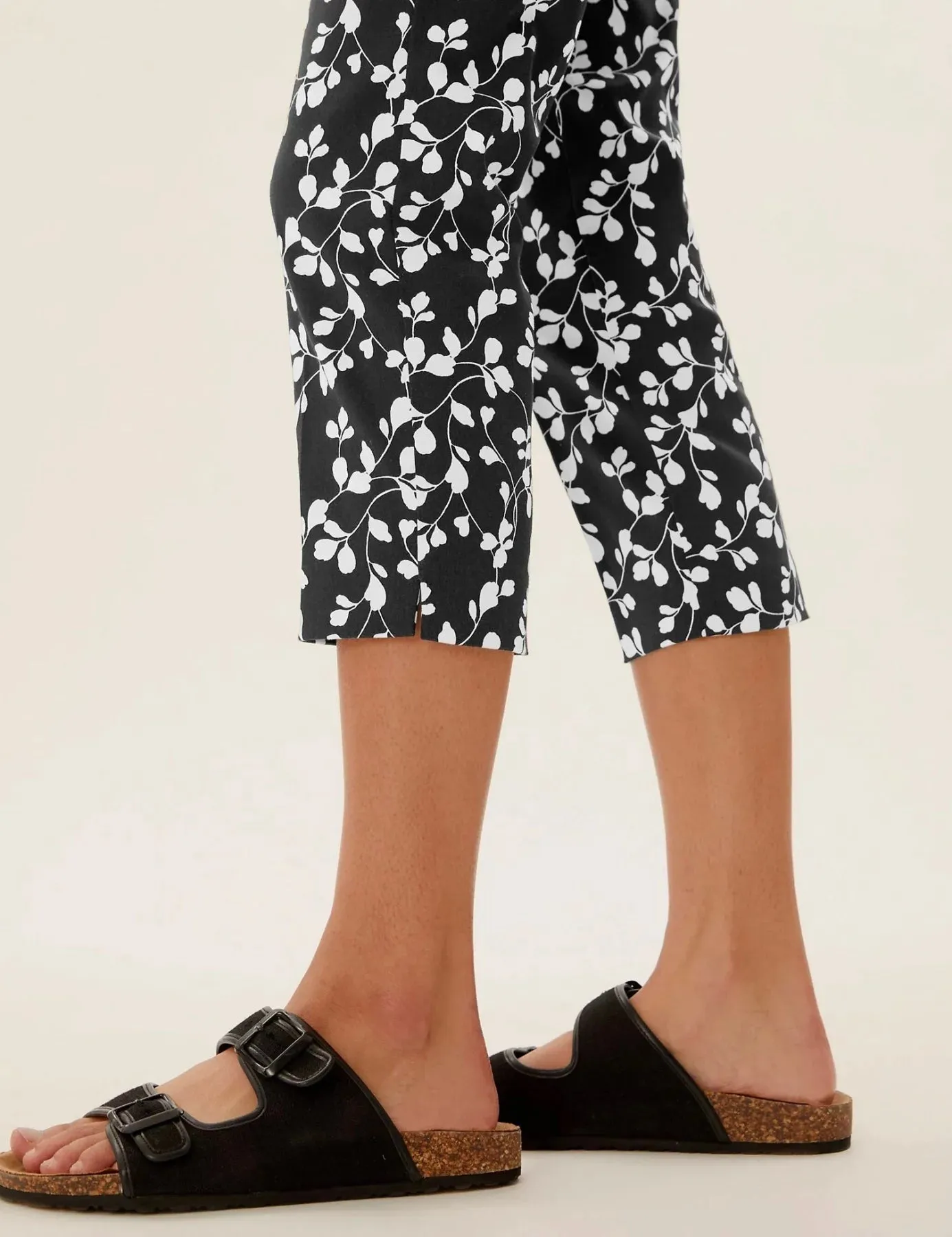 Mia Slim Floral Crop Trousers