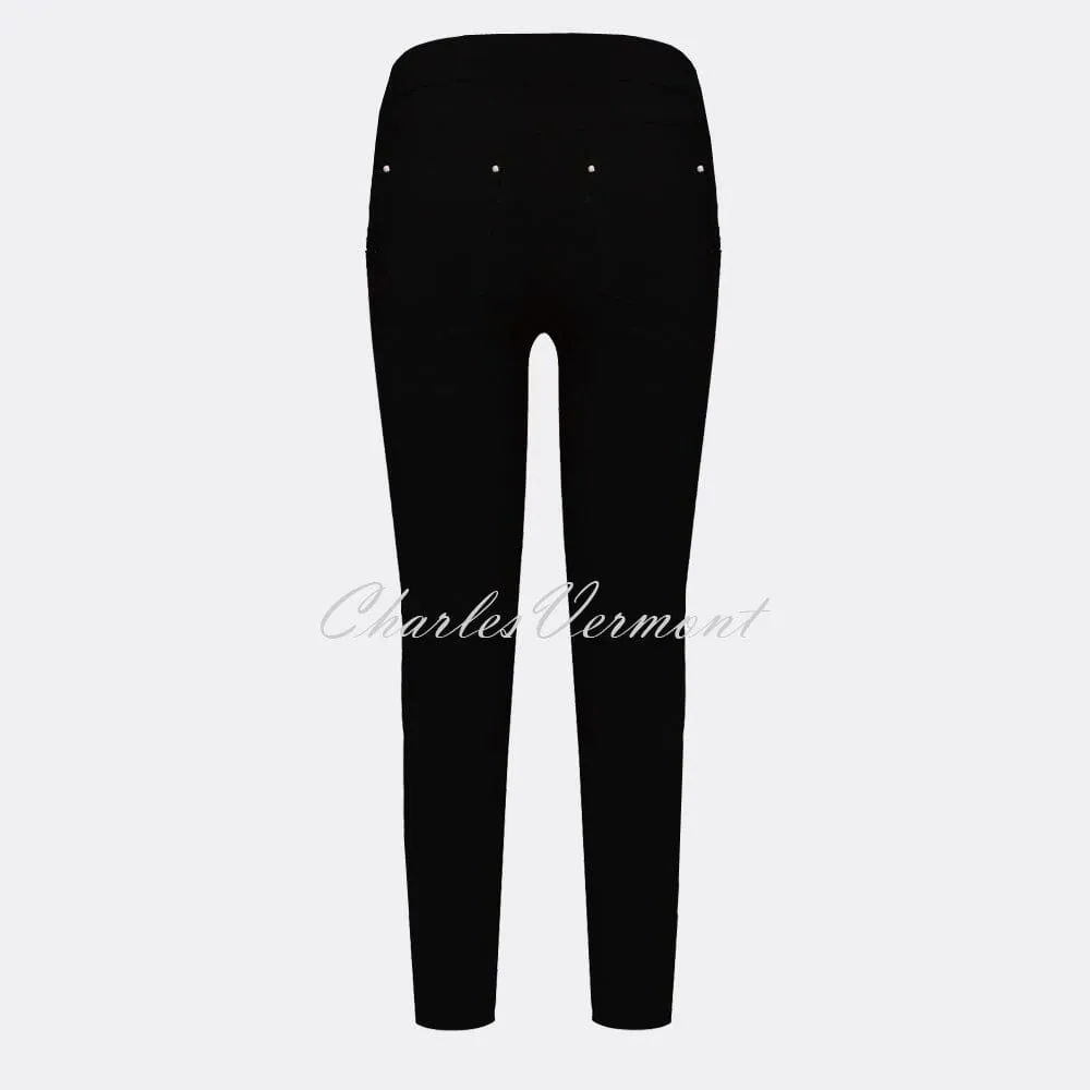 Robell Nena 09 – 7/8 Cropped Trouser 52490-5499-90 (Black)